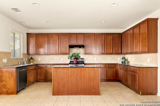 Image 11 of 26 For 24215 Desert Ash