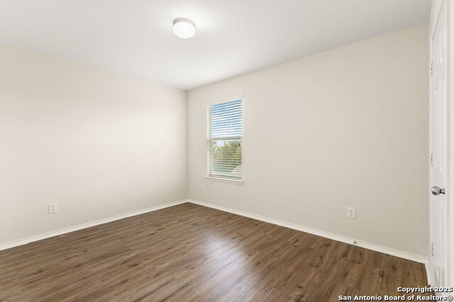 Image 21 of 26 For 24215 Desert Ash