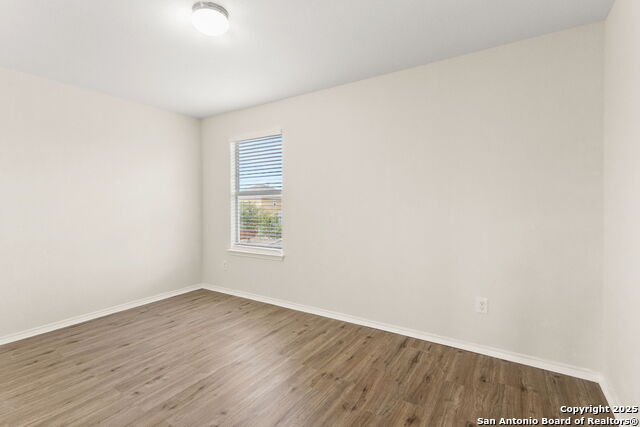 Image 23 of 26 For 24215 Desert Ash