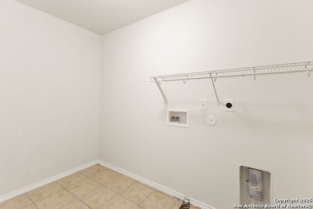 Image 24 of 26 For 24215 Desert Ash