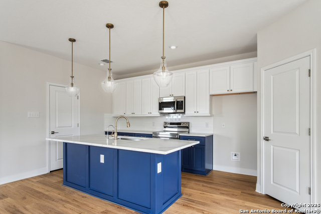 Image 10 of 37 For 8907 Summerwood Bend