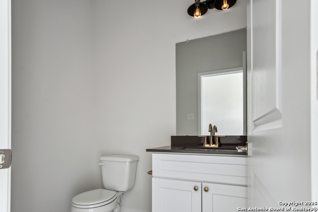 Image 13 of 37 For 8907 Summerwood Bend
