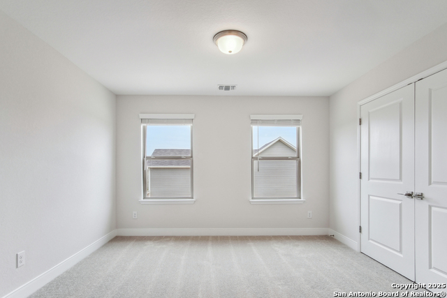 Image 14 of 37 For 8907 Summerwood Bend