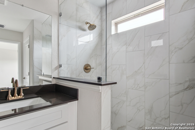 Image 23 of 37 For 8907 Summerwood Bend