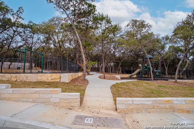 Image 34 of 37 For 8907 Summerwood Bend