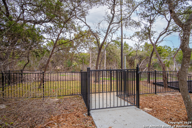 Image 36 of 37 For 8907 Summerwood Bend