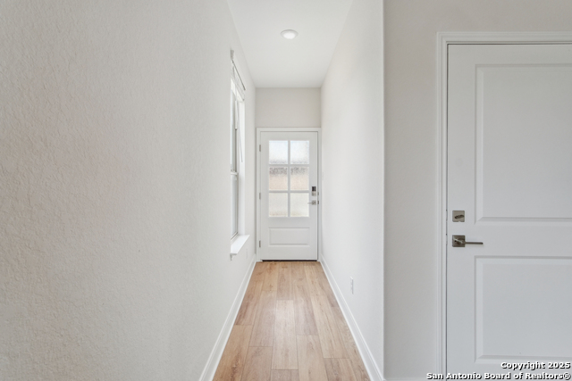 Image 4 of 37 For 8907 Summerwood Bend