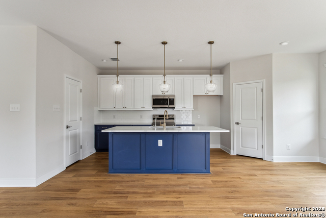 Image 8 of 37 For 8907 Summerwood Bend