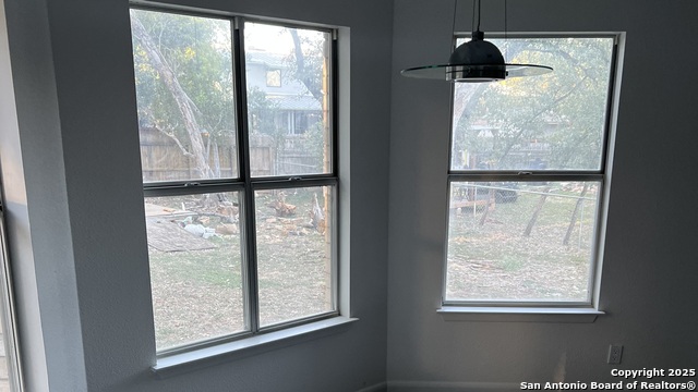 Image 5 of 21 For 1923 Town Oak