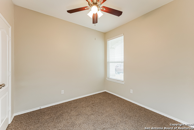 Listing photo id 11 for 7106 Palomino Bay