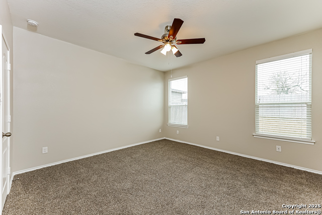 Listing photo id 2 for 7106 Palomino Bay