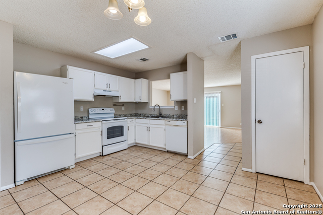 Image 5 of 25 For 7559 Tantara Ct