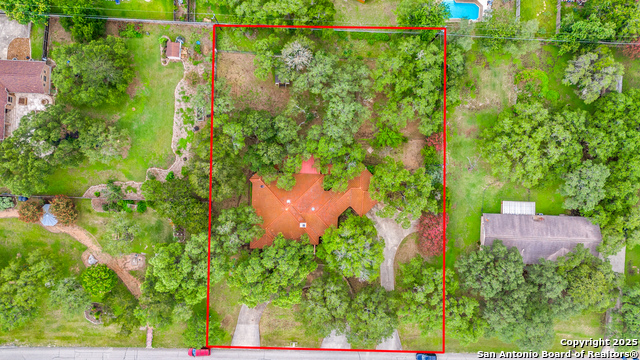 Listing photo id 23 for 8470 Park Lane Dr