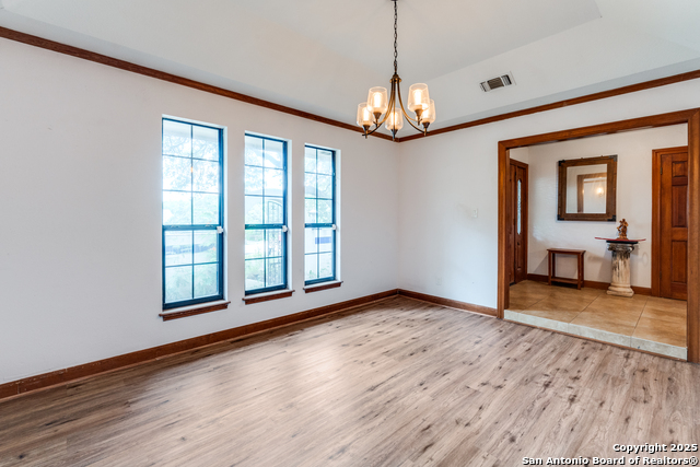 Listing photo id 5 for 8470 Park Lane Dr