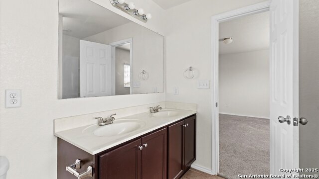 Image 19 of 31 For 11842 Silver Coins