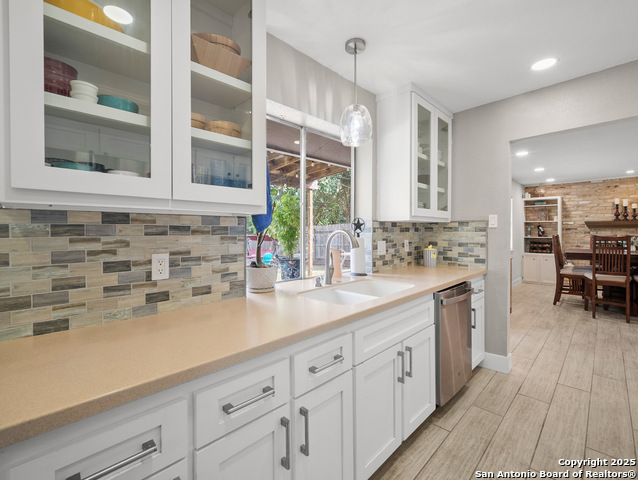 Image 4 of 50 For 3514 Millgrove