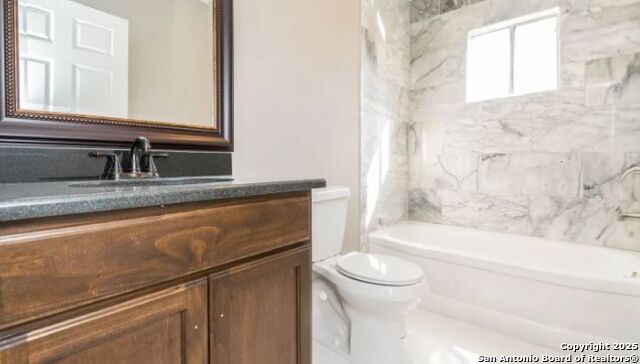Listing photo id 9 for 1519 El Monte