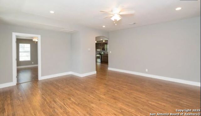Listing photo id 0 for 1519 El Monte
