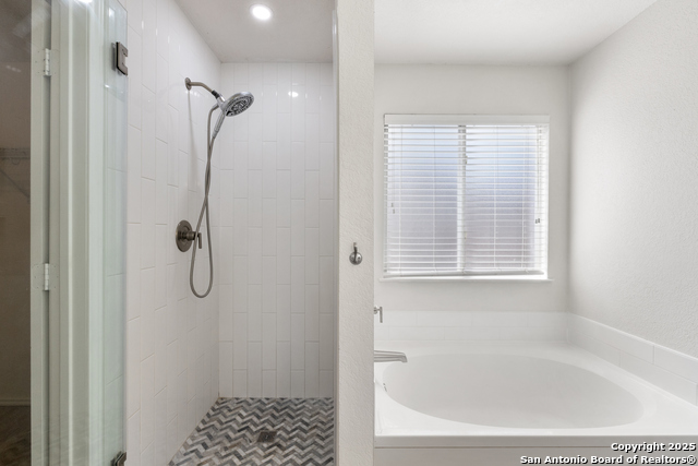 Image 17 of 33 For 8119 Running Hollow