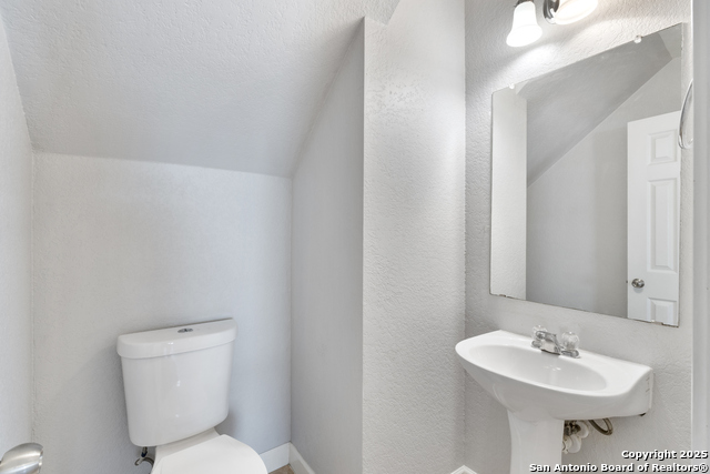 Image 18 of 33 For 8119 Running Hollow