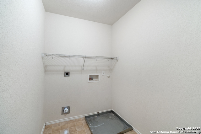 Image 23 of 33 For 8119 Running Hollow