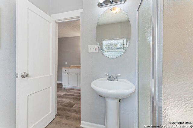 Listing photo id 21 for 403 Terrell Ave