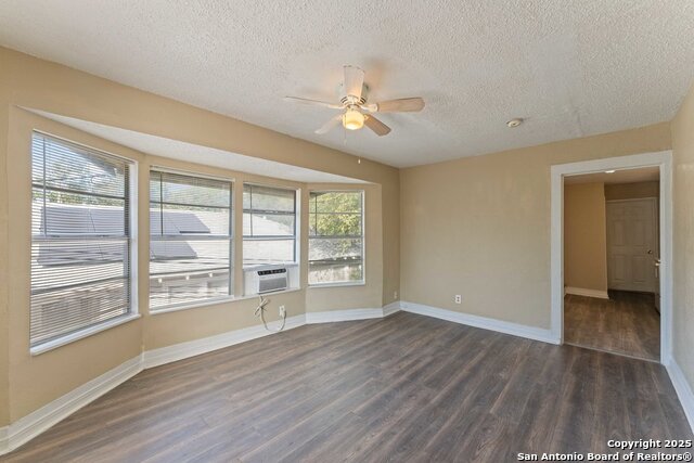 Listing photo id 23 for 403 Terrell Ave