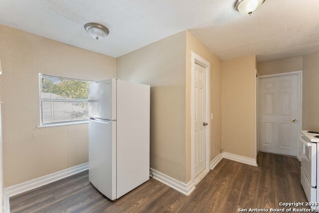 Listing photo id 25 for 403 Terrell Ave