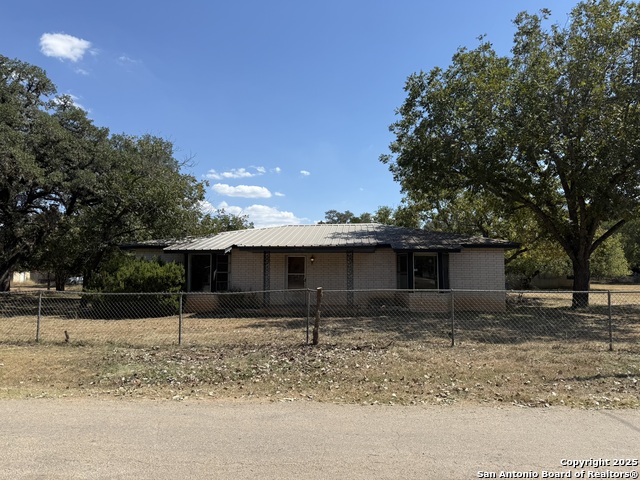 Details for 356 Dallas  , Bandera, TX 78003