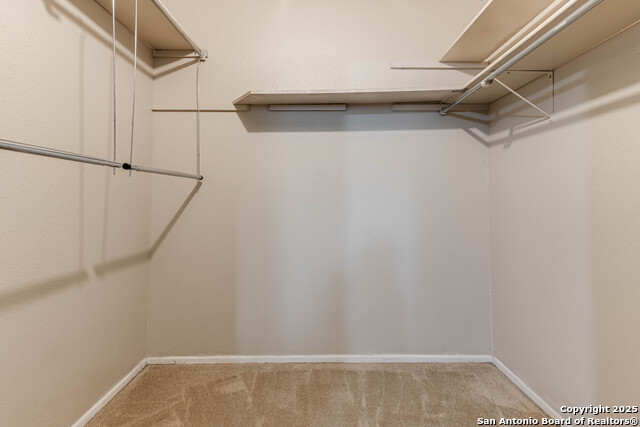 Image 22 of 28 For 5914 Oak Country