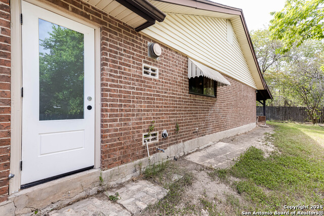 Image 28 of 28 For 5914 Oak Country