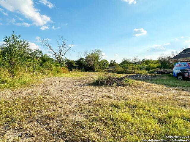 Image 29 of 38 For 4842 Lord  