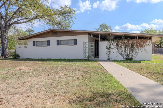 Details for 717 Skylane , Uvalde, TX 78801