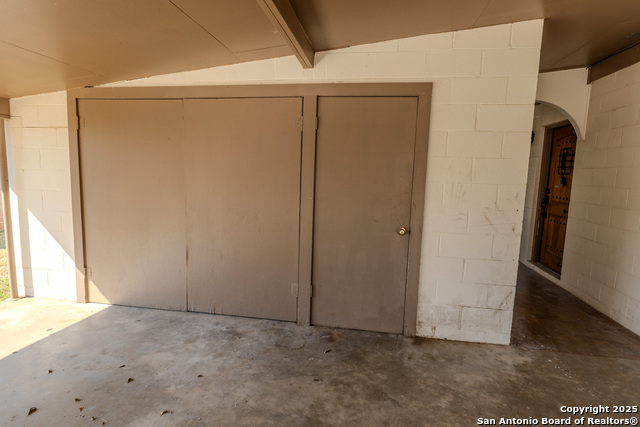 Image 39 of 39 For 717 Skylane