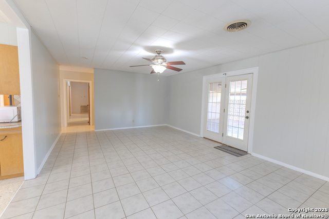 Image 9 of 39 For 717 Skylane