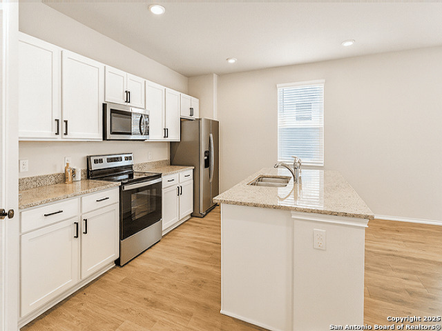 Image 2 of 22 For 4135 Winchester Cv