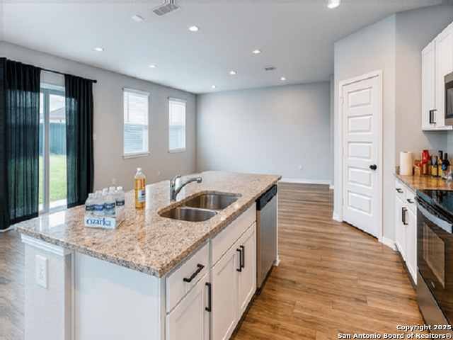 Image 3 of 22 For 4135 Winchester Cv