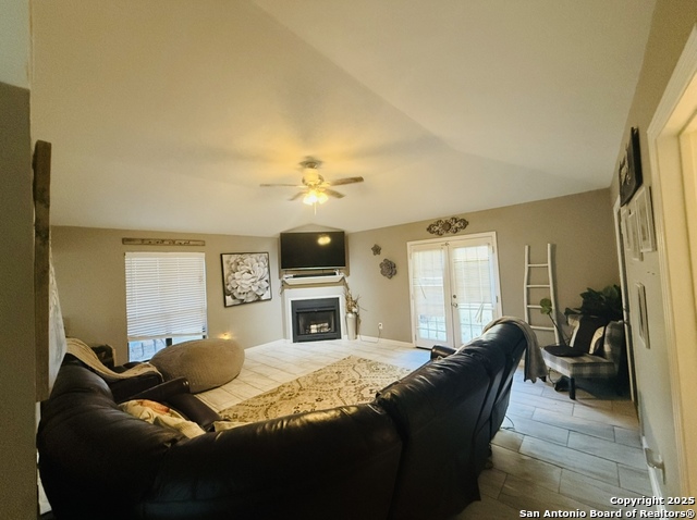 Image 12 of 35 For 13319 Rockhampton