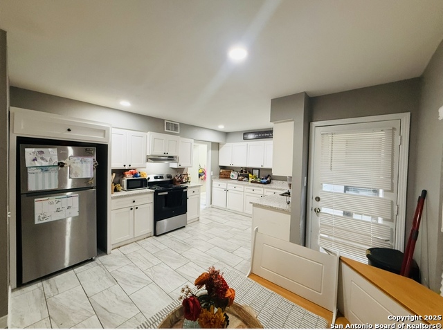 Image 14 of 35 For 13319 Rockhampton