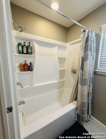 Image 24 of 35 For 13319 Rockhampton