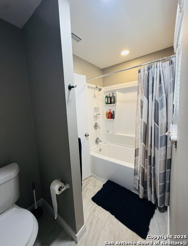 Image 25 of 35 For 13319 Rockhampton