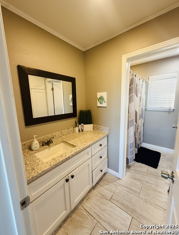 Image 27 of 35 For 13319 Rockhampton