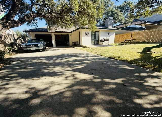 Image 30 of 35 For 13319 Rockhampton