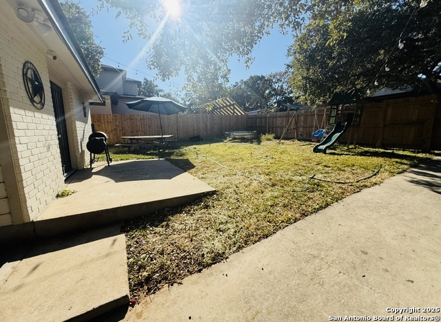 Image 32 of 35 For 13319 Rockhampton