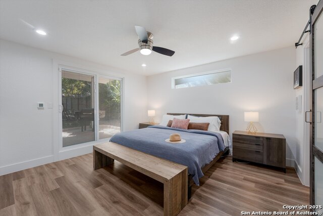 Listing photo id 9 for 614 Larkwood Dr