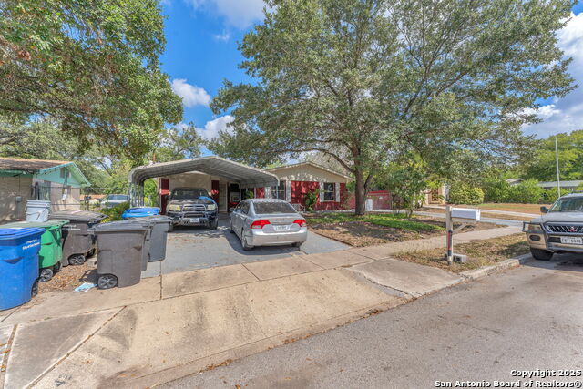 Image 8 of 16 For 4219 Moana Dr