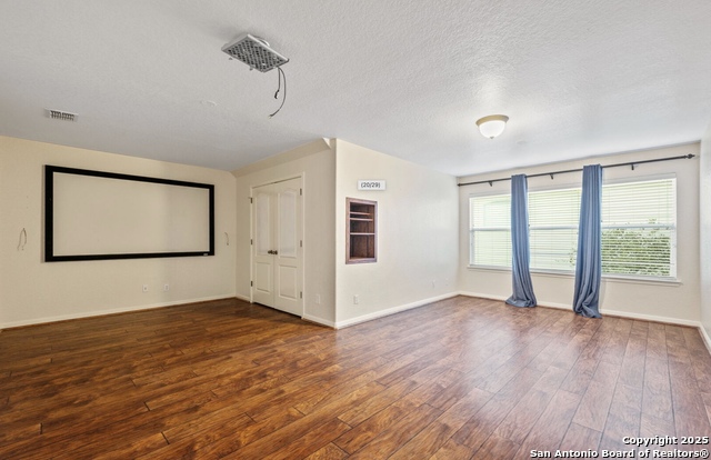 Image 20 of 29 For 1231 Walkers Way