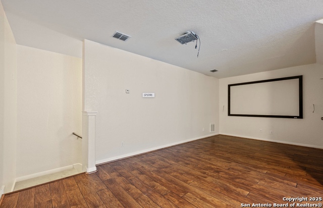 Image 21 of 29 For 1231 Walkers Way