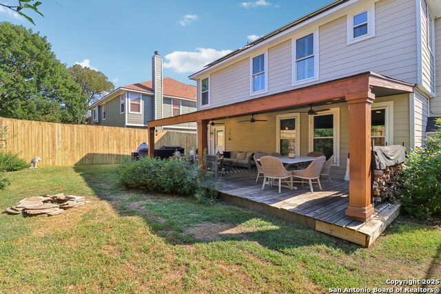 Listing photo id 35 for 2159 Redwoods Crest