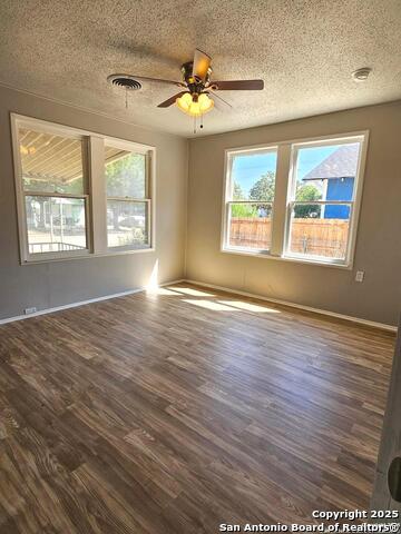 Image 10 of 16 For 3214 Travis W